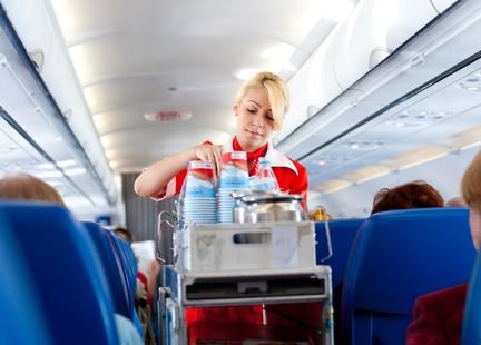 becoming a flight attendant