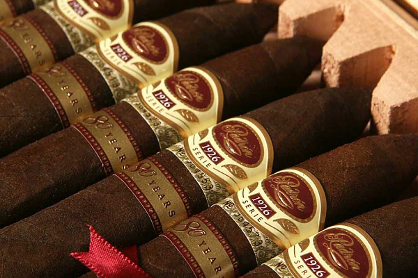 Padron Serie 1926 80 Years