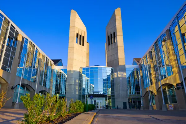 MacEwan University