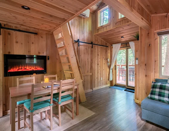 Hocking Hills Treehouse Cabins