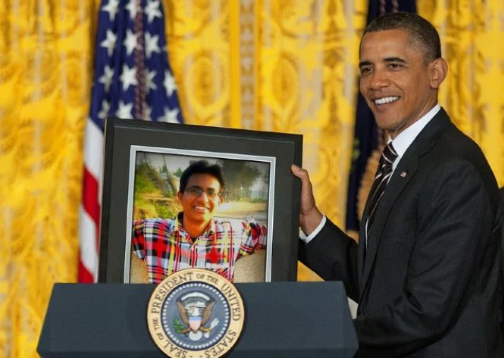 PhotoFunia - Online Photo Editing
