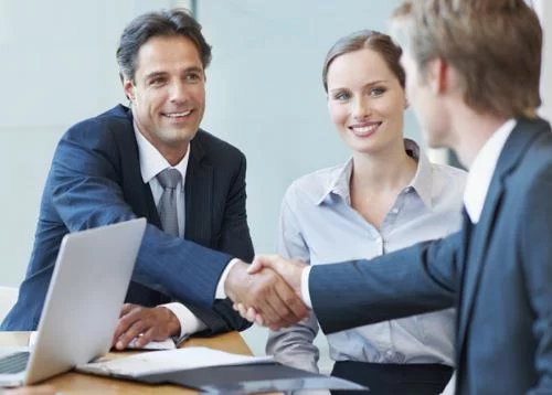 Agente de bienes raíces