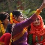 Tips to Take Good Selfies (The Art of Selfie-Taking)