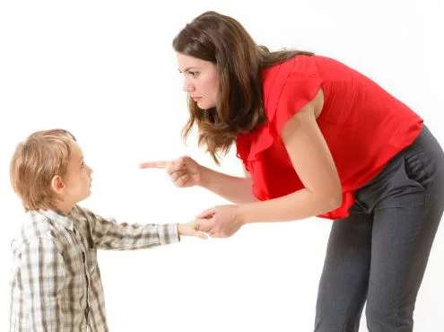 Czy okłamywanie rodziców w imię prywatności jest etyczne?