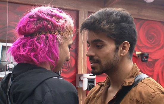 Diandra Soares Kissing Gautam Gulati