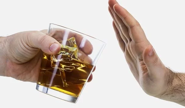 How to Help an Alcoholic Stop Drinking