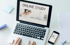 Top 6 Benefits of Studying Online