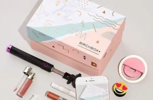 Why Do Online Shoppers Love Subscriptions Boxes?