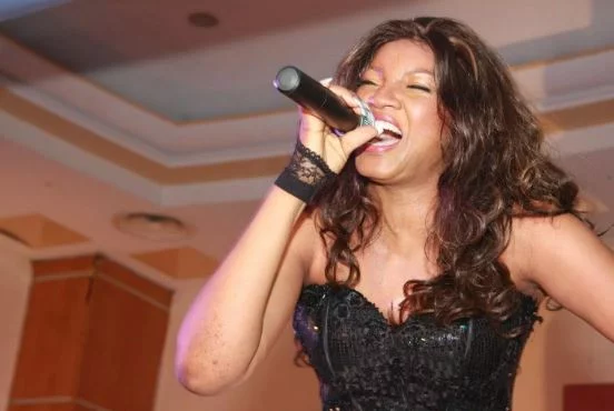 Omotola Jalade Ekeinde Singing