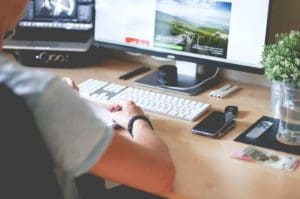 Website vs Social Media