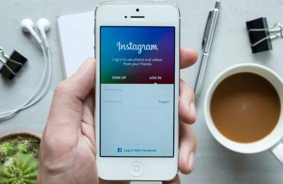 Automatic Instagram Likes