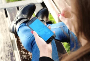 Top 15 Fun Texting Games To Play With Your Boyfriend / Girlfriend