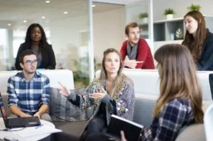 In-house or Outsource? What Kind of IT Support is Right for You?