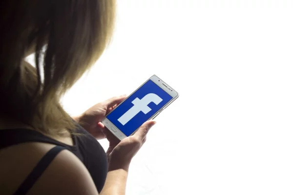 How to Spy On Facebook Messenger Chat