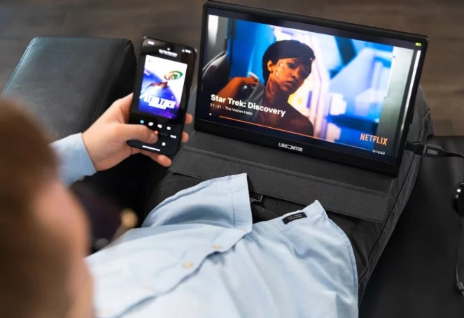 Lumonitor Monitor - Ultra-light & HD Resolution