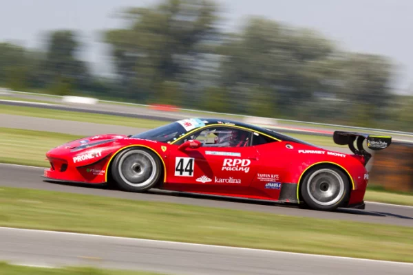 Racing car