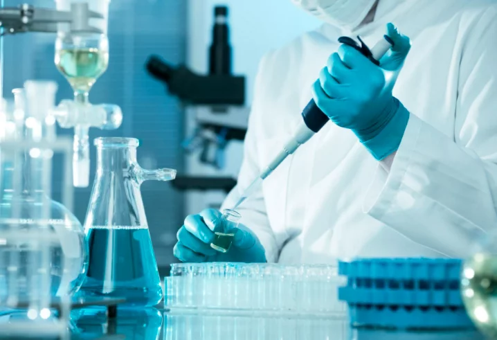 بناء المختبر الذكي