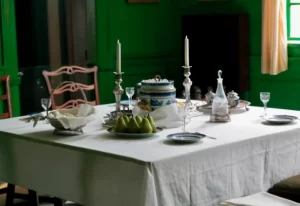 Tableware