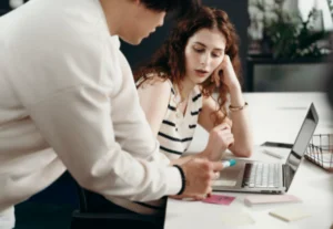8 Factors to Consider When Selecting A Marketing Agency