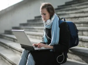 What Role Does Online Class Help Service Play In A Student’s Life?