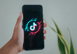 TikTok (Douyin)