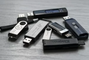 Flash Drives Present A Security Risk