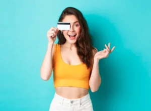 Pros and Cons of Using A Credit Card