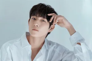 Kim Young Dae: Bio, Profile, Education, Career, Girlfriend, Family & Awards