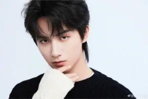 Li Hongyi: Bio, Profile, Age, Education, Girlfriend, Wife, Kids, Family & Awards