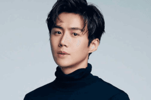 Kim-Seon-Ho-Bio-Profile-Education-Career-Girlfriend-Wife-Family